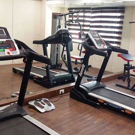 Pride Biznotel Vadodara Luaran gambar