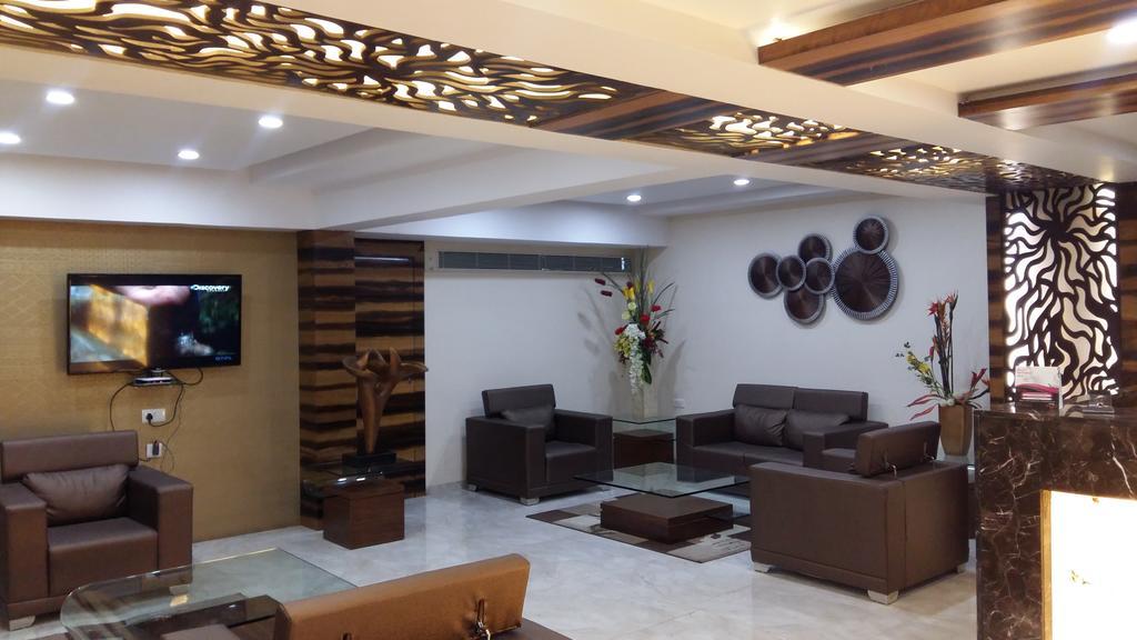 Pride Biznotel Vadodara Luaran gambar