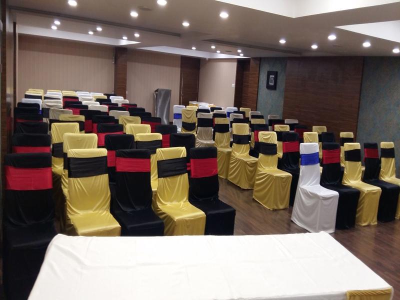 Pride Biznotel Vadodara Luaran gambar